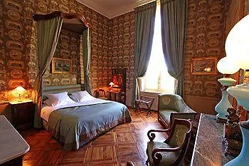 Отель Chateau De *